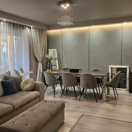 Arkadia מארנגובו