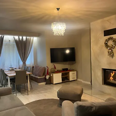 Arkadia מארנגובו